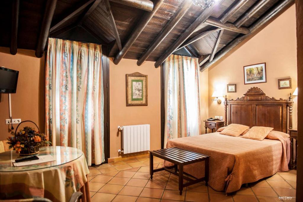Casa Grande De El Burgo Hotel Kamer foto